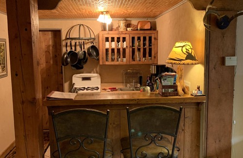 Sandia Park Country Club Apartment | Timeless Comfort at Historic 1925 Pine Cone Inn