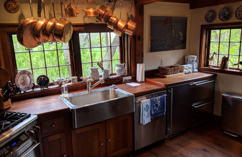 Nantucket Town Cottage | Historic 2-Bedroom Cottage with Ocean Views in Nantucket
