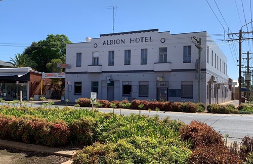 Finley Apartment | Historic Albion Hotel: One Bedroom Near Top Attractions