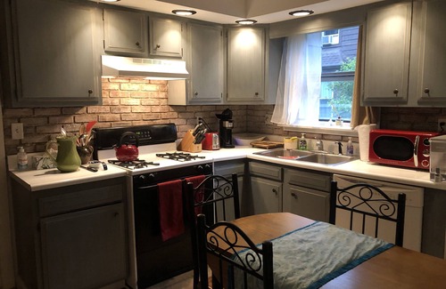 Elmira Heights House | Historic Apartment in Elmira Heights - 10/10 Rated Stay