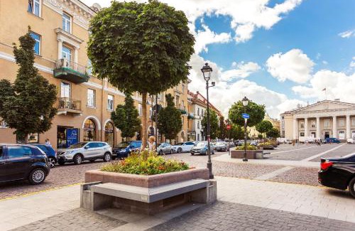 Old Town Apartment | Discover Historic Bliss in Vilnius Old Town with Hot Tub