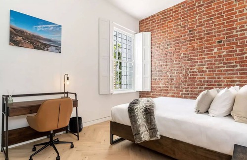 Bo'Kaap House | Historic Bo Kaap Townhouse with Private Pool Retreat