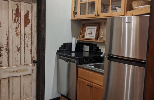Utica House | Historic Building/Downtown Utica walk to Genesee Street 3