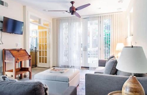 Stanton Park Apartment | Explore the Historic Capital Hill Home and Carriage House