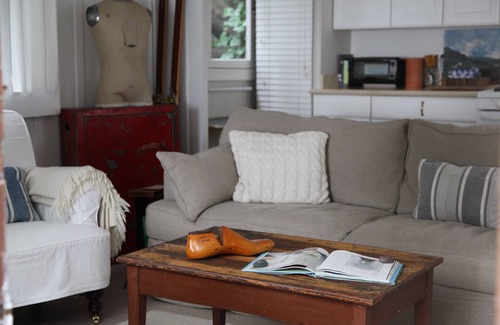 Sausalito House | Historic Carriage House with Bay Views & Spa Amenities