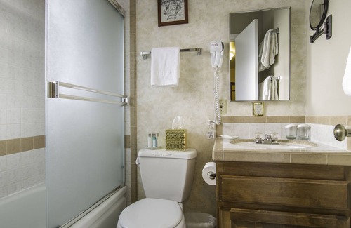 Placerville Hotel | Historic Cary House Hotel: Family-Friendly with Great Amenities