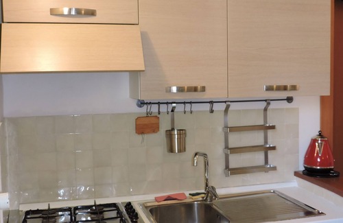 Historical Downtown Salerno Apartment | Convenient Stay in Salerno's Historic Center with Free Wi-Fi