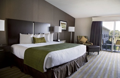 Concord Hotel | Historic Concord Suites
