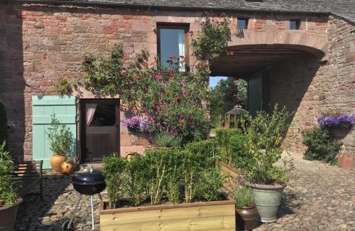 Welton House | Historic Converted Byre: Guest Rated 9.8 with Breakfast