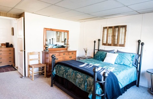 Congress Other | Historic Date Creek Ranch: Horse Stalls & Family-Friendly Fun