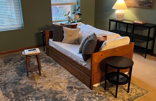 Oshkosh Apartment | Historic Downtown Apt, Algoma Suites #1 - Sleeps 4