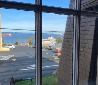 Astoria Apartment | Historic Downtown Riverview Flat: Guest Rated 10/10!
