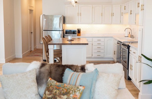 St. Marys Apartment | Historic Downtown St Marys Loft Experience