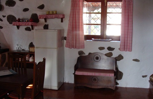 La Victoria de Acentejo House | Discover Historic Finca with Ocean Views and Private Pool