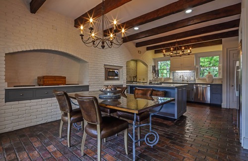 Chapel Hill House | Historic Retreat Steps from UNC with Pool & Breakfast