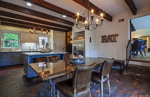 Chapel Hill House | Historic Retreat Steps from UNC with Pool & Breakfast