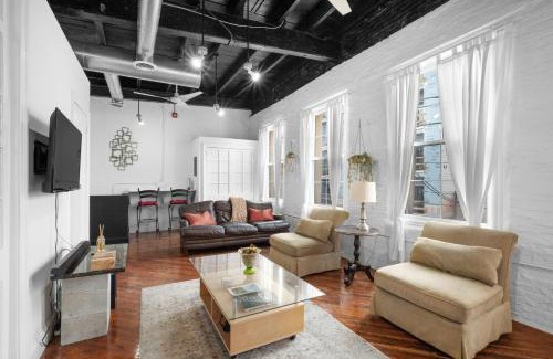 Germantown Apartment | Historic Germantown 1br Loft