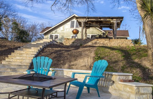 Martindale House | Historic Getaway On The San Marcos River