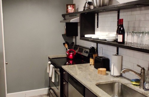 LaSalle Park House | Historic Haven: Modern Chic with Spa and Family Amenities