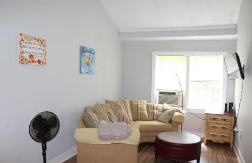 Tuskegee House | Historic Hill Apt1: Pet Friendly with Top Guest Ratings