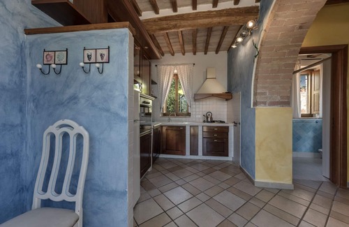 Vescovado Villa | Historic Retreat with Pool & Spa Near Siena, Tuscany