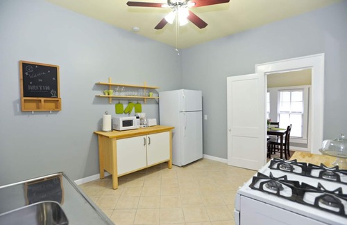 Hyde Park House | Historic Central Austin Escape Near UT & Dining Options