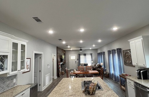 Downtown Historic House | Historic Home with Ocean View, Rated 9.8 Near Downtown