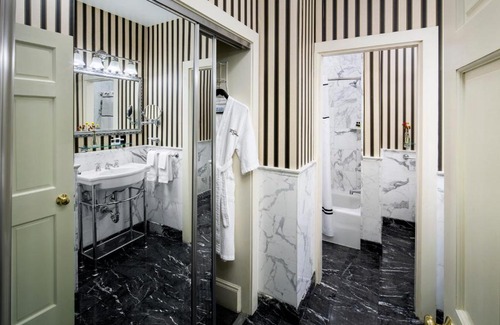Bethlehem Hotel | Historic Hotel Bethlehem: 4-Star Stay with Family-Friendly Perks