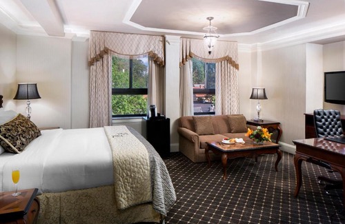 Bethlehem Hotel | Historic Hotel Bethlehem: 4-Star Stay with Family-Friendly Perks