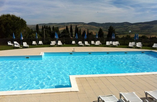 Contignano House | Historic Retreat in Valdorcia with Pool and Spa Amenities