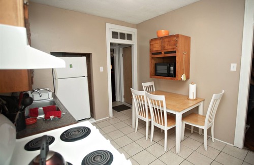 Tuskegee House | Historic House on the Hill: Pet-Friendly Stay with Kitchen