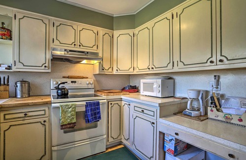Roxbury House | Historic House with Record Player, Steps from Downtown!