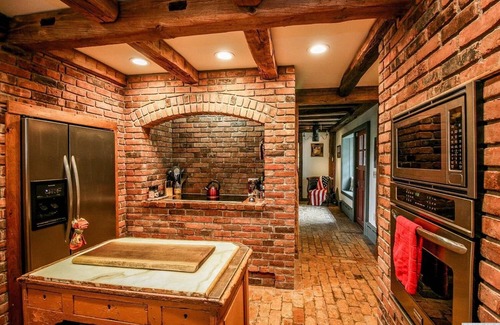 Taghkanic House | Historic Hudson Valley Barn with Relaxing Grounds & Pool