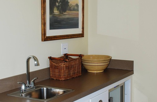 East Lyme House | Historic Inn on Organic Farm with Lake & Private Pool