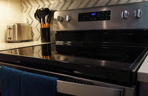 Kirkwood House | Historic Kirkwood 3BR 2.5BA Arcade Game room