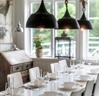 Sunnansjo Villa | Serene Historic Villa - Ski, Boat & Relax by the Lakeside
