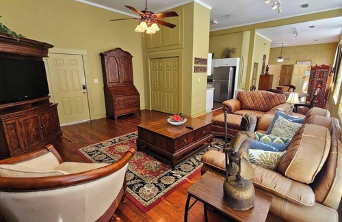 Mayhew House | Unforgettable Historic Downtown Lofts with Family Amenities
