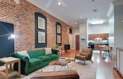 Downtown Apartment | Historic Loft in the Center of Downtown w/Gated Parking