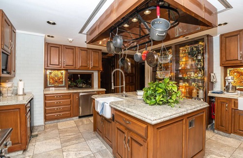 Mile Square House | Historic luxury townhouse in the heart of downtown Indianapolis