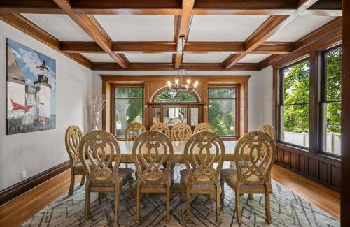 Spokane House | Historic Manor: Family-Friendly Retreat with 8 Bedrooms