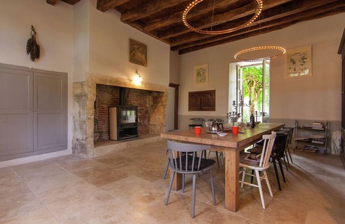 Cenevieres Villa | Historic Manor House Steps from the Picturesque River Lot