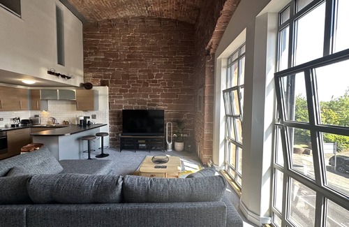 Carlisle Apartment | Historic Mill Central: Sky Glass, Nespresso & Fast Wi-Fi