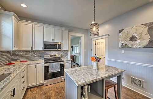 Noblesville House | Inviting Noblesville Home with Private Yard & Spa Retreat