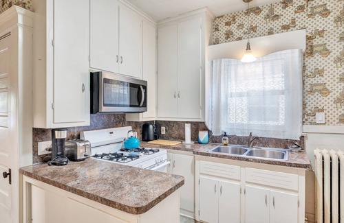 Downtown Toledo House | Historic Old West End Home - Pet Friendly & Next to Arboretum