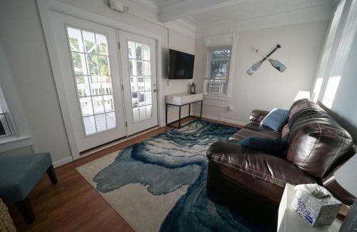 Sylvan Beach House | Historic Oneida Lake House Condo with Ocean View & Hot Tub