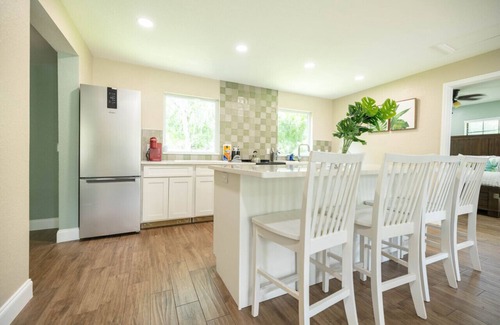 Oviedo House | Historic Oviedo Charmer - Close to everything