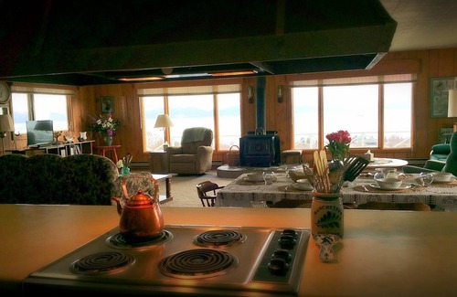 Kachemak House | Experience Historic Charm with 180° Ocean Views at Carolyn's Suite