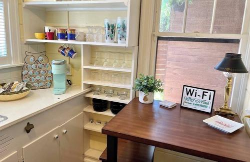 Historic Old Northeast Cottage | Historic Cottage Retreat by Waterfront Park & Downtown Path