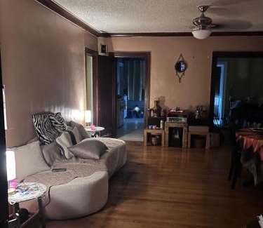 Detroit House | Historic Retreat