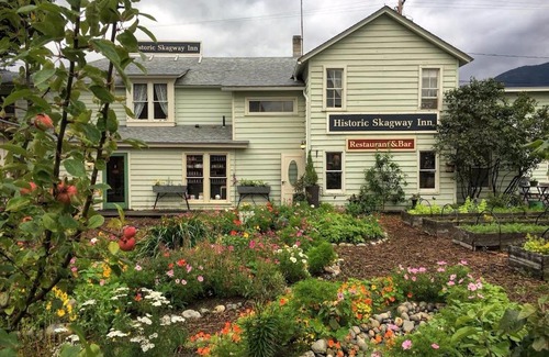 Downtown Skagway Bed & Breakfast | Historic Skagway Inn: Family-Friendly with Great Dining